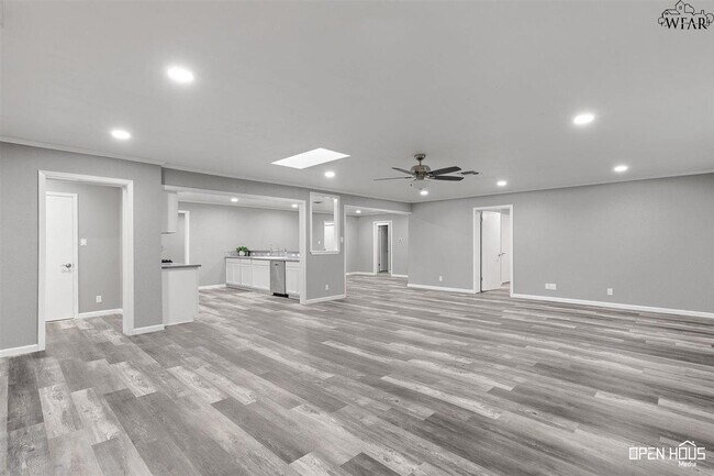 Foto del edificio - 4303 Prince Edward Dr