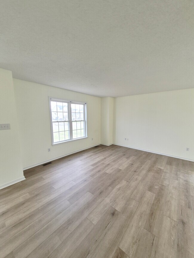 Foto del edificio - 7221 Oakmere Ct