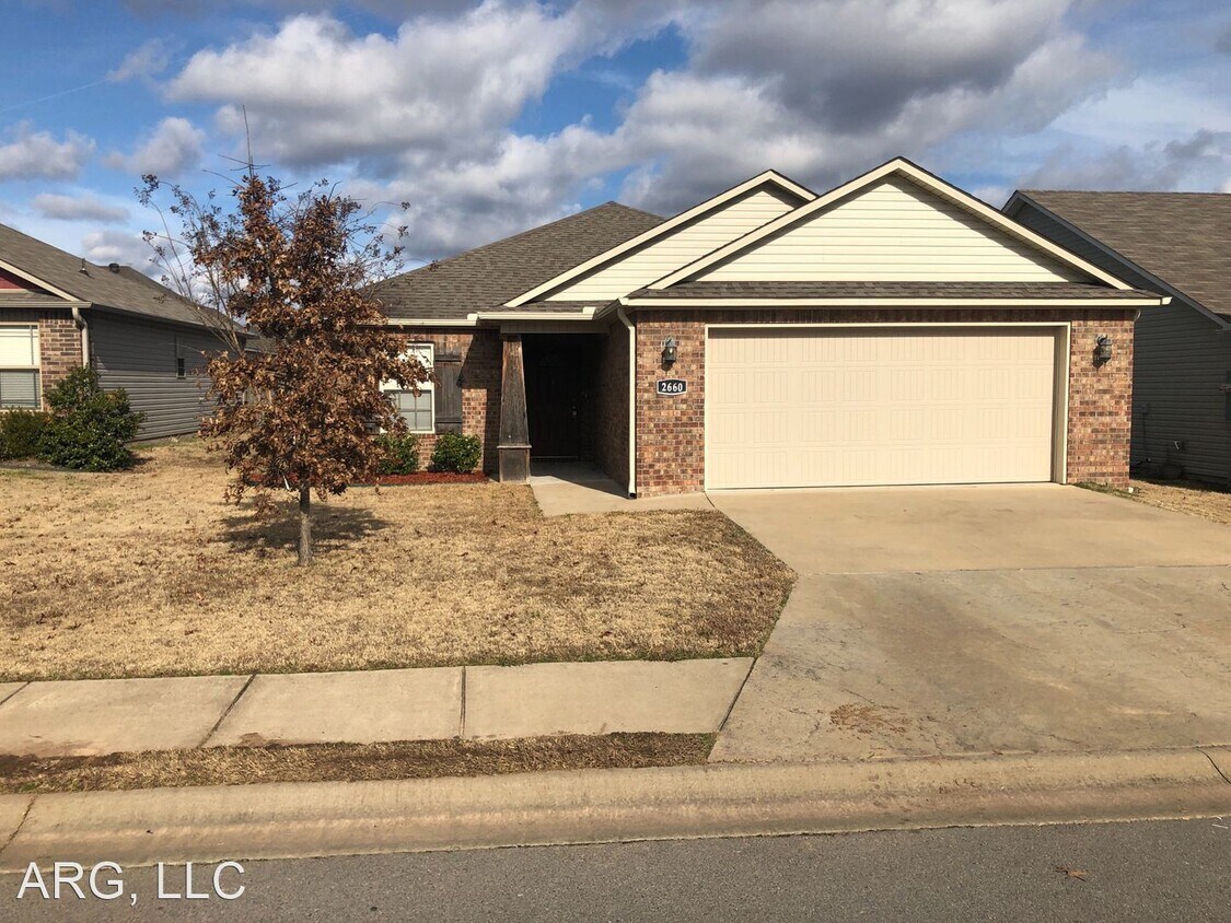 Primary Photo - 3 br, 2 bath House - 2660 Chapel Creek