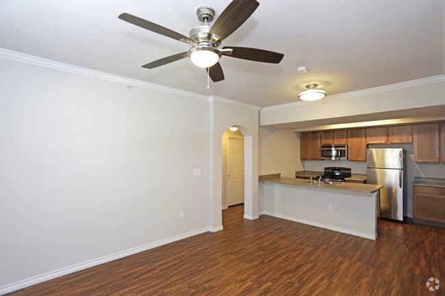 2BR-2BA - Westwood Villas