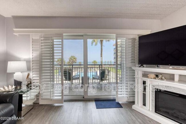 Building Photo - 2290 Ocean Shore Blvd