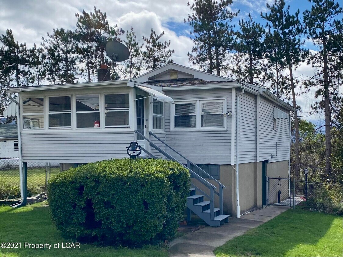 Primary Photo - 91 Abbott St