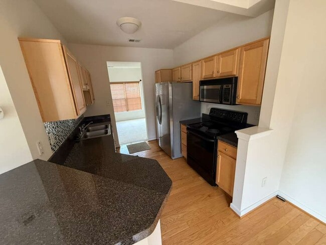 Foto del edificio - 9903 Magnolia Pointe Ct