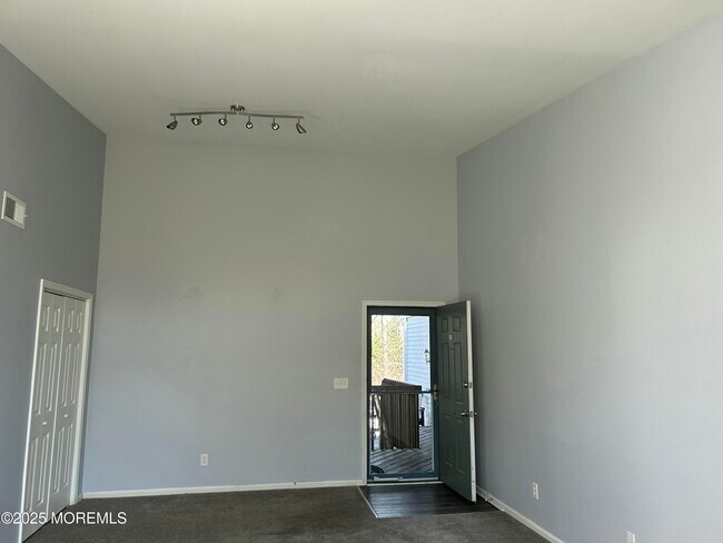 Foto del edificio - 105 Mt Ln