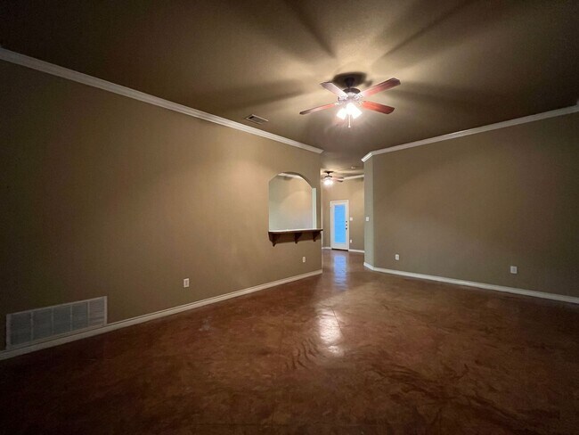 Building Photo - 3140 Breton St