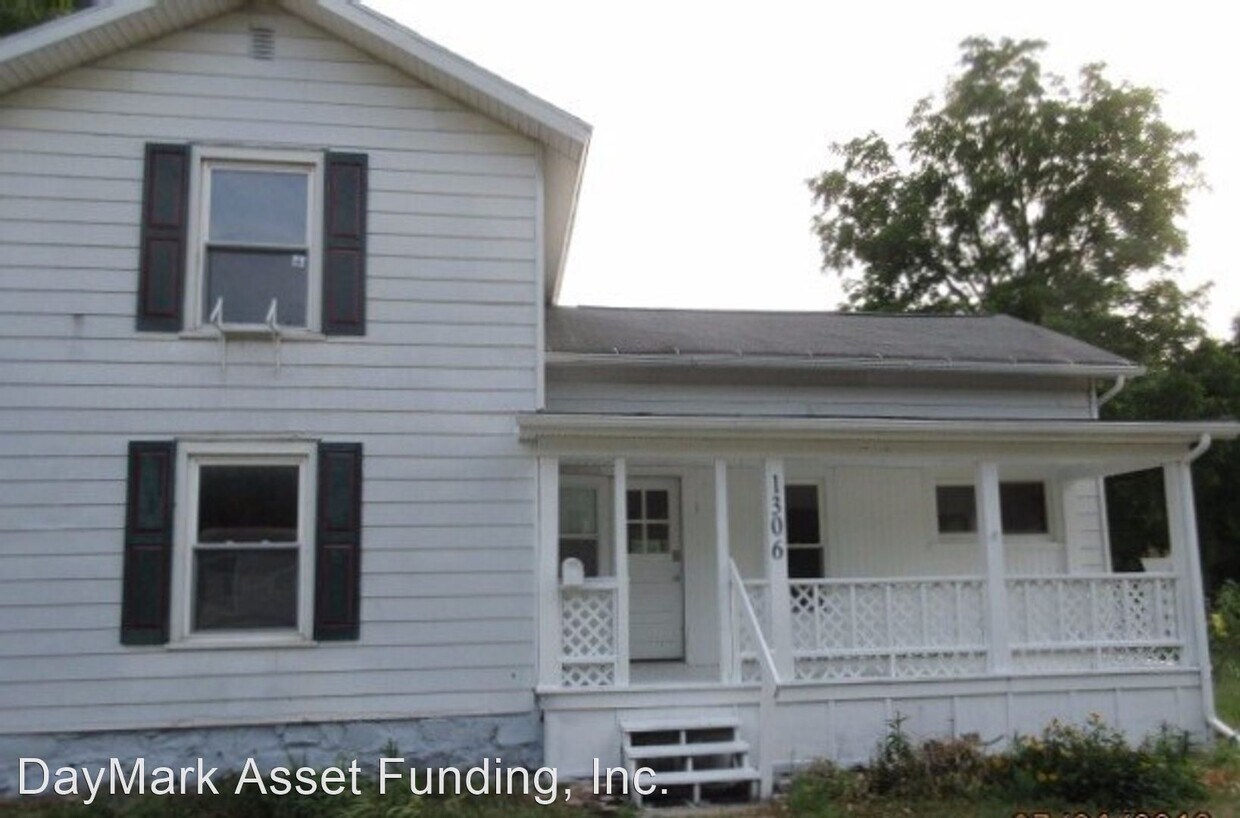 Primary Photo - 3 br, 1 bath House - 1306 Water St