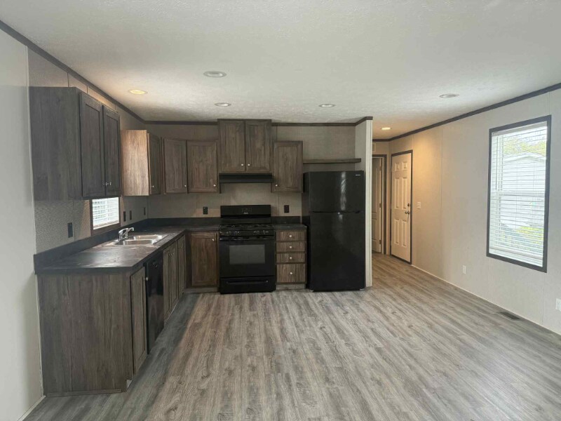 Foto principal - 3319 Ridgewood Ave