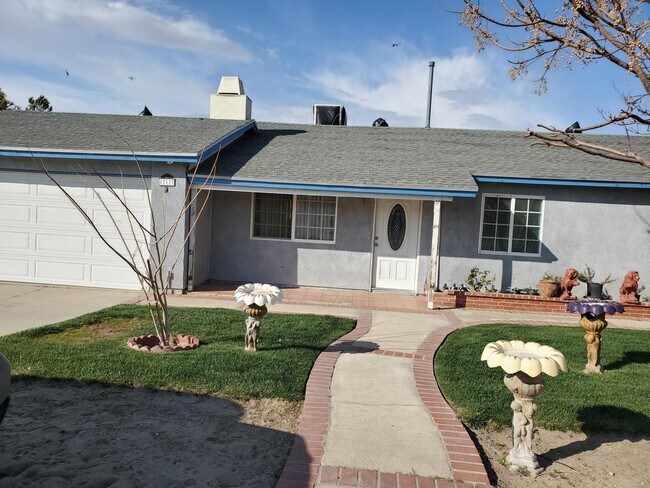 Building Photo - 17177 Schollview Ave