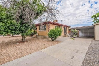 Building Photo - 2202 Orchard Ave