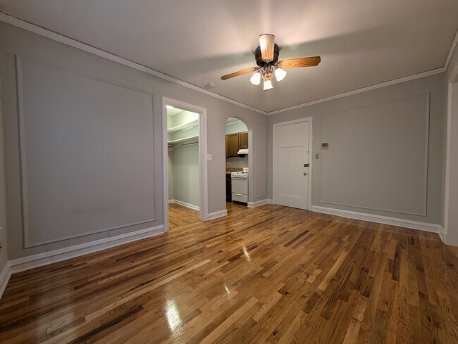 Foto del edificio - 832 W Wolfram St
