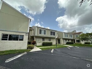 Building Photo - 8005 Lagos De Campo Blvd
