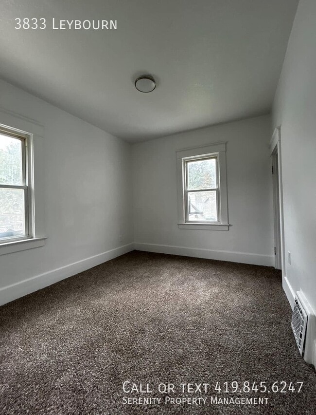 Building Photo - 3833 Leybourn-