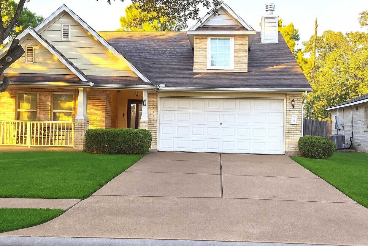 Foto principal - 9414 Glendown Ln