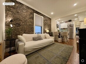 Building Photo - 146 17th St