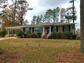 Building Photo - 618 Pinedale Dr SW