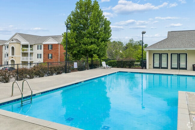 Building Photo - Briar Grove Apartment Homes