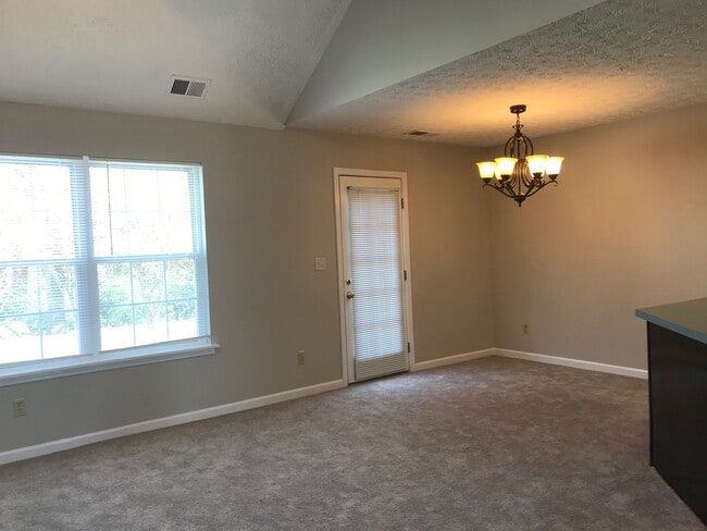 Building Photo - 1488 Corral Way