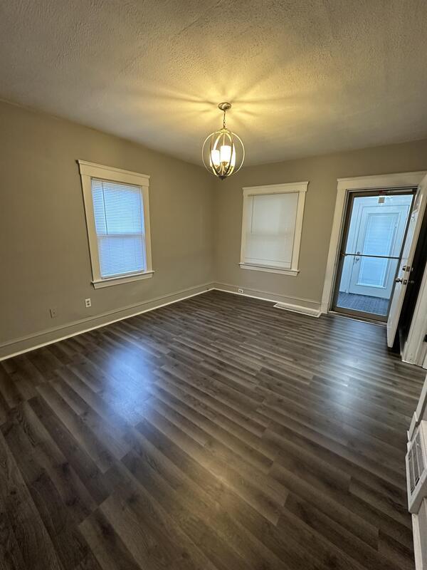 Building Photo - 3658 W 58th St