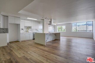 Foto del edificio - 435 N Oakhurst Dr