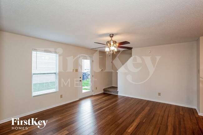 Building Photo - 15393 Border Dr