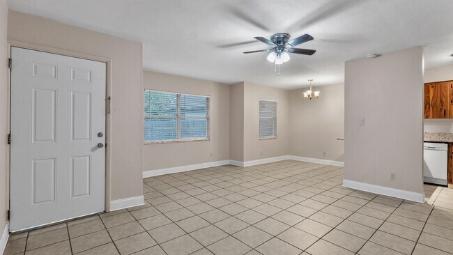 Building Photo - 2121 S San Gully Rd