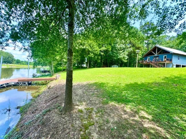 Building Photo - 570 Humphries Cove Rd