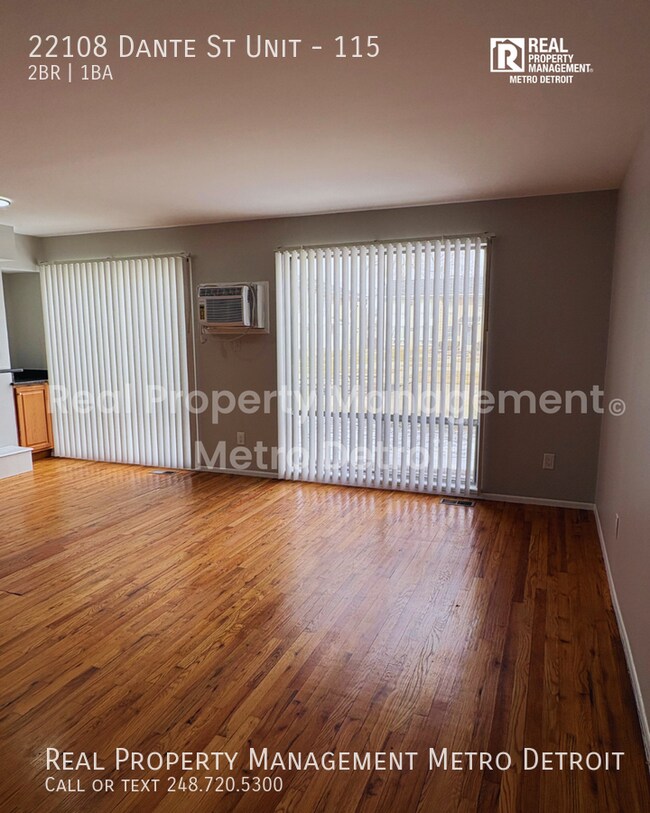 Foto del edificio - 22108 Dante St