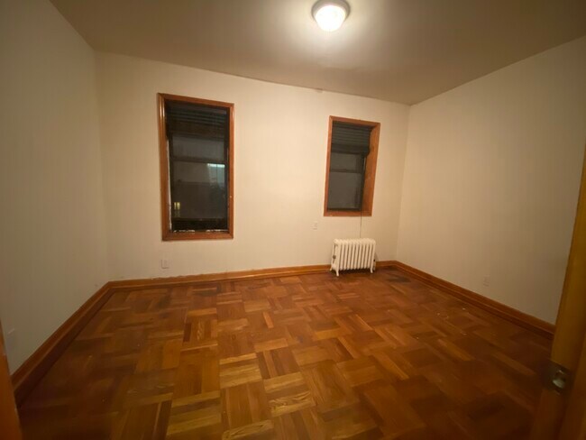 Foto del edificio - 302 Marine Ave