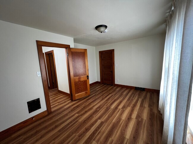 Foto del edificio - 10013 W Mineral Point Rd