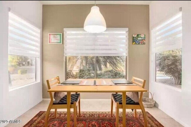 Foto del edificio - 16511 W Lone Tree Ct