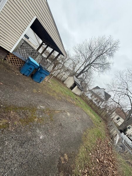 Foto del edificio - 1447 Tait St