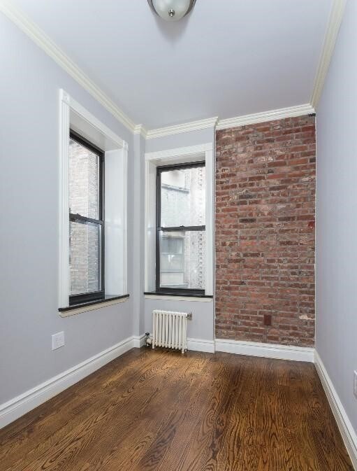Foto del edificio - 309 East 8th Street