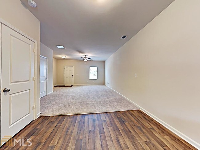 Building Photo - 2166 Cypress St NE