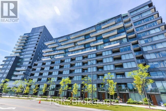 Building Photo - 120 Bayview Ave