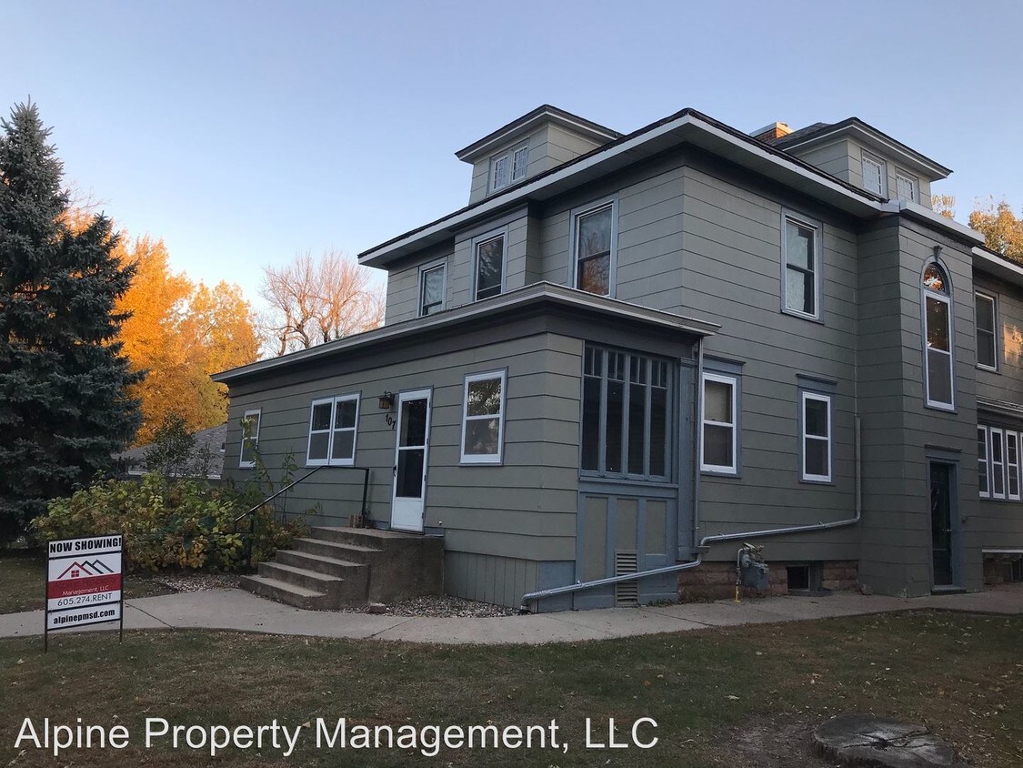 Primary Photo - 1 br, 1 bath House - 107 E. 19th St. - 5