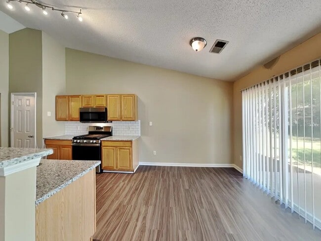 Building Photo - 5150 Avening Ct