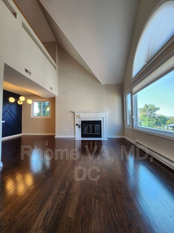 Foto del edificio - 5560 Langston Blvd.