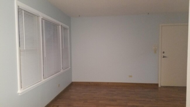 Foto del edificio - 9440 Kelvin Ln