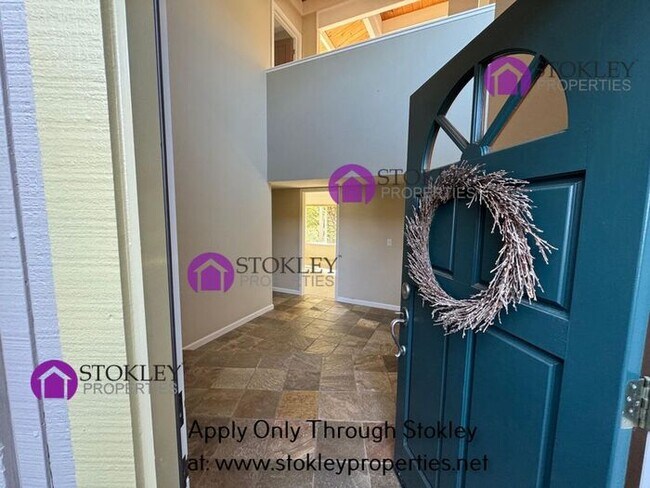 Foto del edificio - 155 Farallon Ct