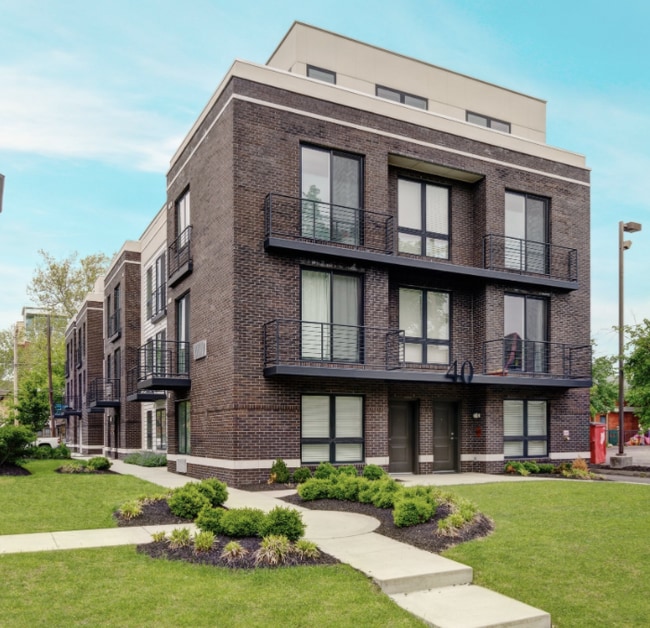 Building Photo - 40 West