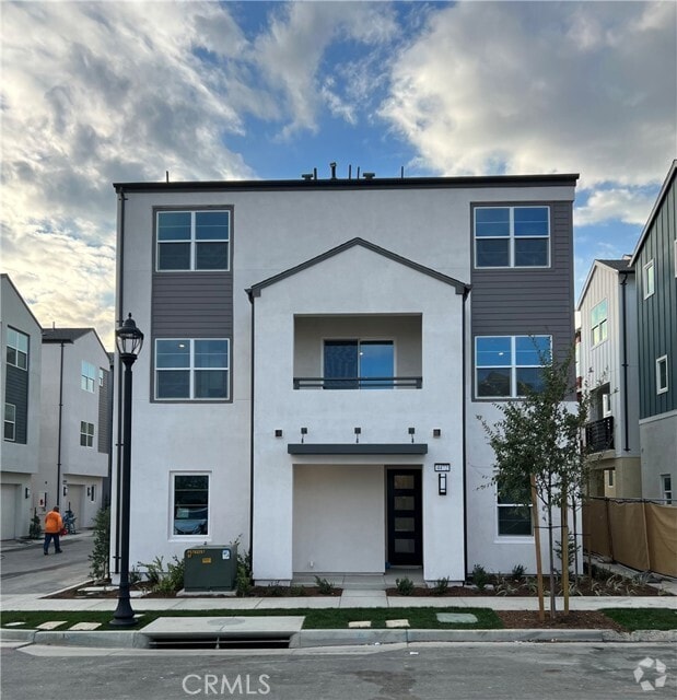 Building Photo - 4472 S Bryant Pso