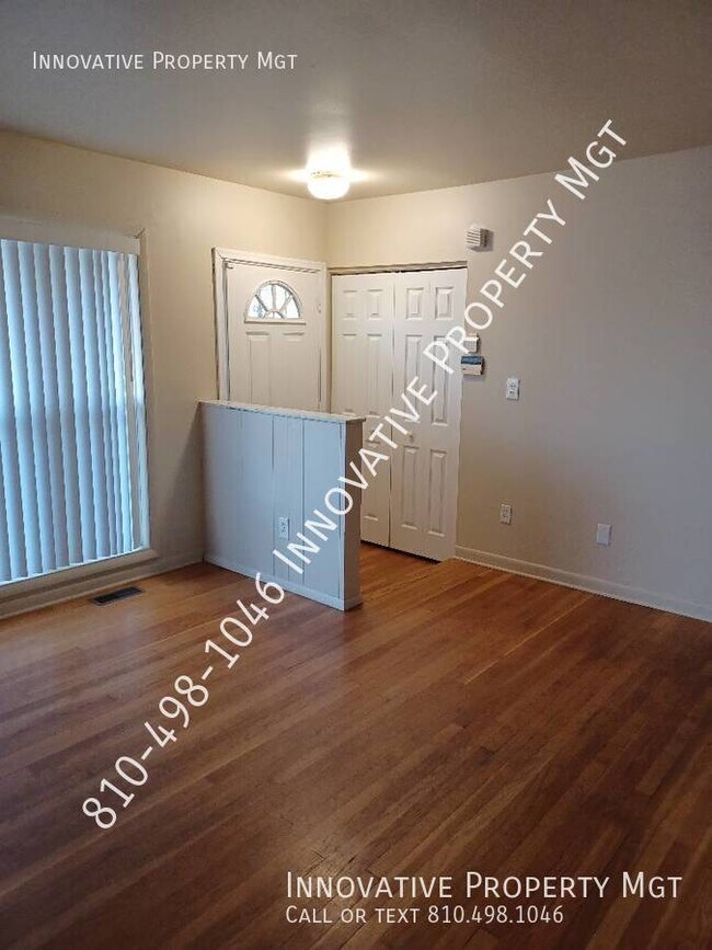 Building Photo - Cozy Up in this 3-bedroom home with wood f...