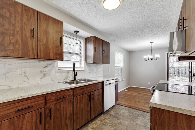 Foto del edificio - Don’t miss out on this beautiful 3 bedroom, 2 bath home in Bel Aire!