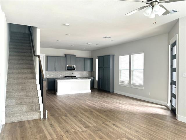 Building Photo - 813 Meadowcrest Dr