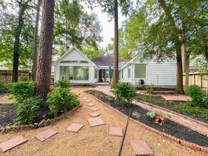 Building Photo - 93 N Acacia Park Cir