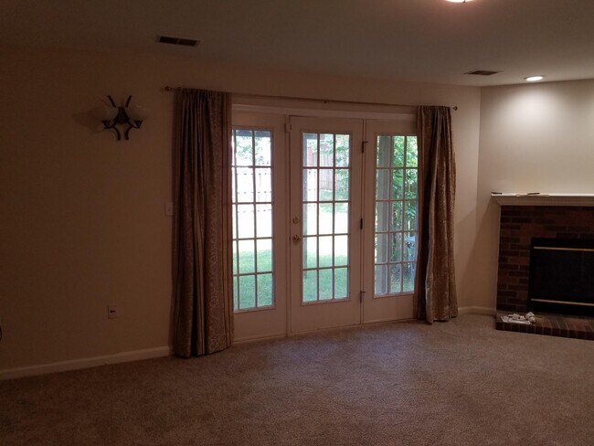 Foto del edificio - 13140 Copper Brook Way