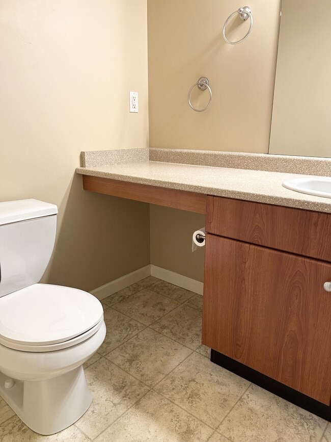 Building Photo - 7536-7536 Topaz Dr