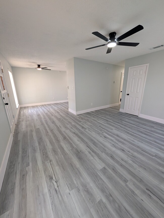 Photo - 3221 E Cayuga St (Tampa, FL) Apartment