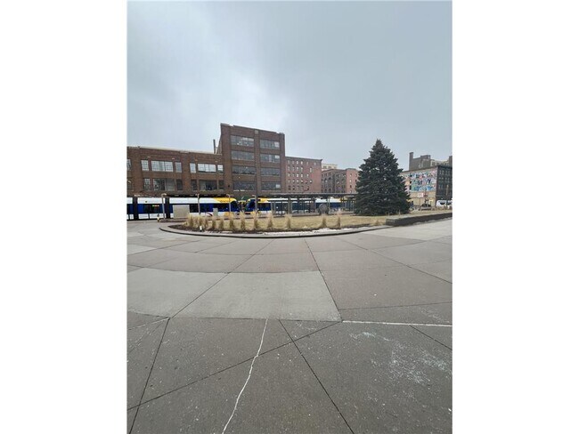 Foto del edificio - 214 4th St E