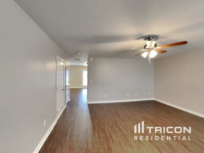 Building Photo - 1505 Hamilton Hills Drive Greensboro NC